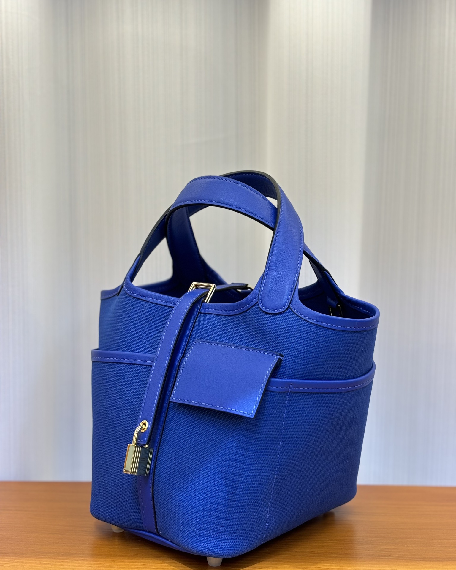 Hermes Picotin Lock 18 Pocket Bag In Blue